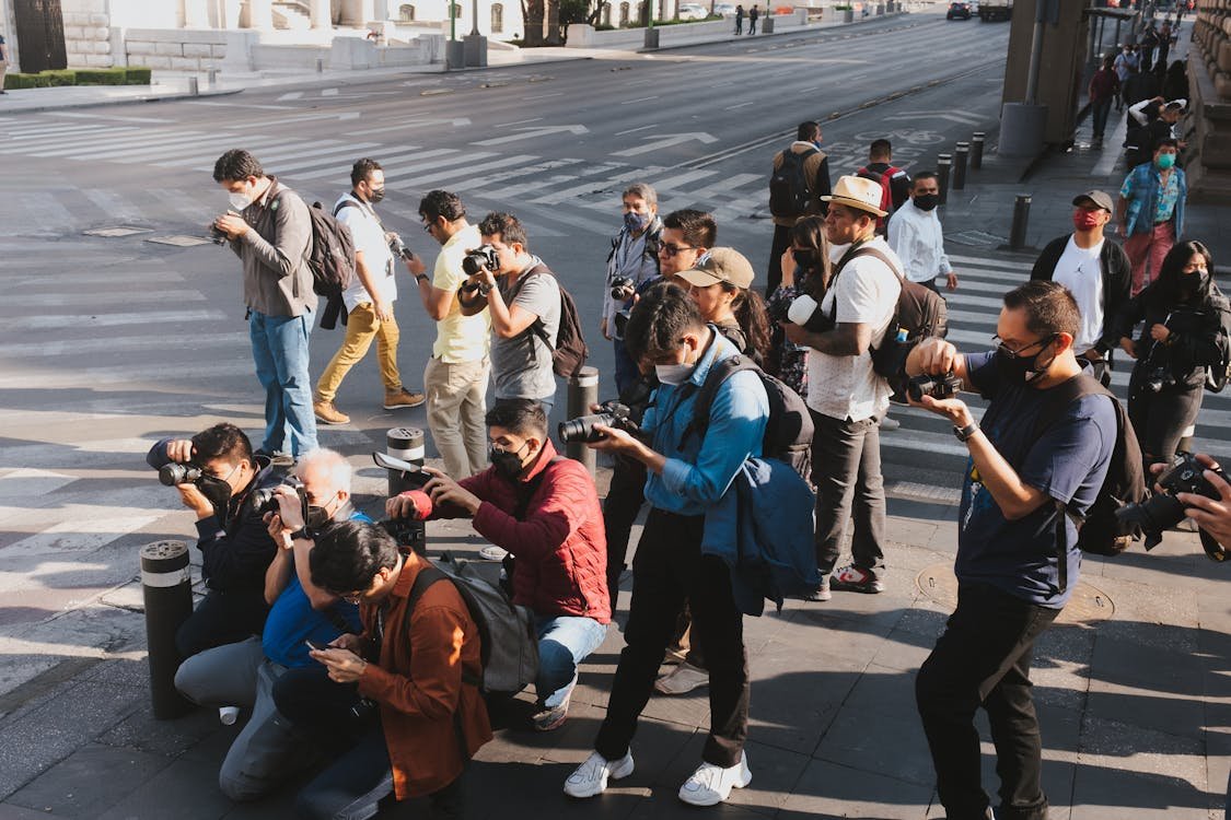 Photowalk Siem Reap – group of photographers exploring the city