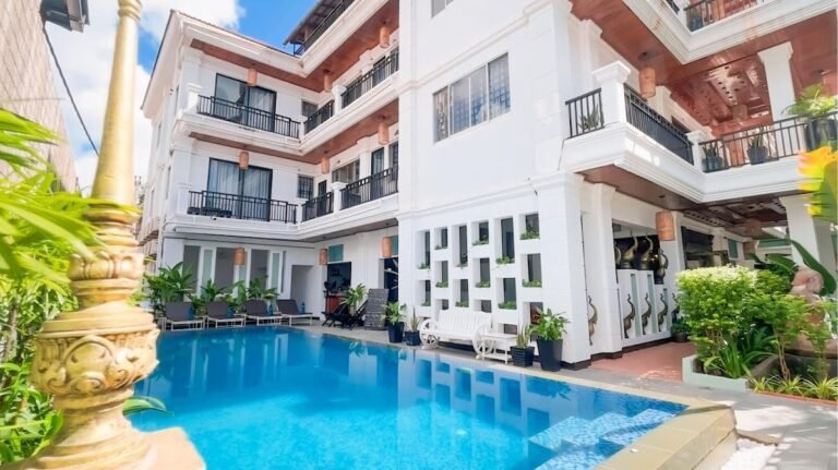 The Center Point - Pool